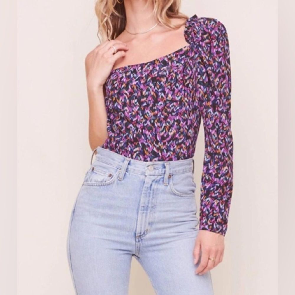 NWT ASTR the Label Isolde One
Shoulder Long Sleeve Bodysuit Women's
Purple/Black